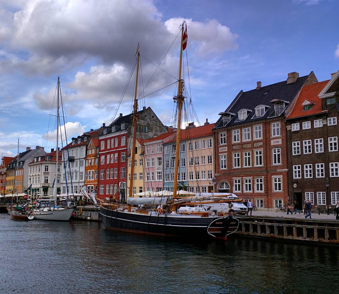 Iconic Copenhagen view #nyhavn