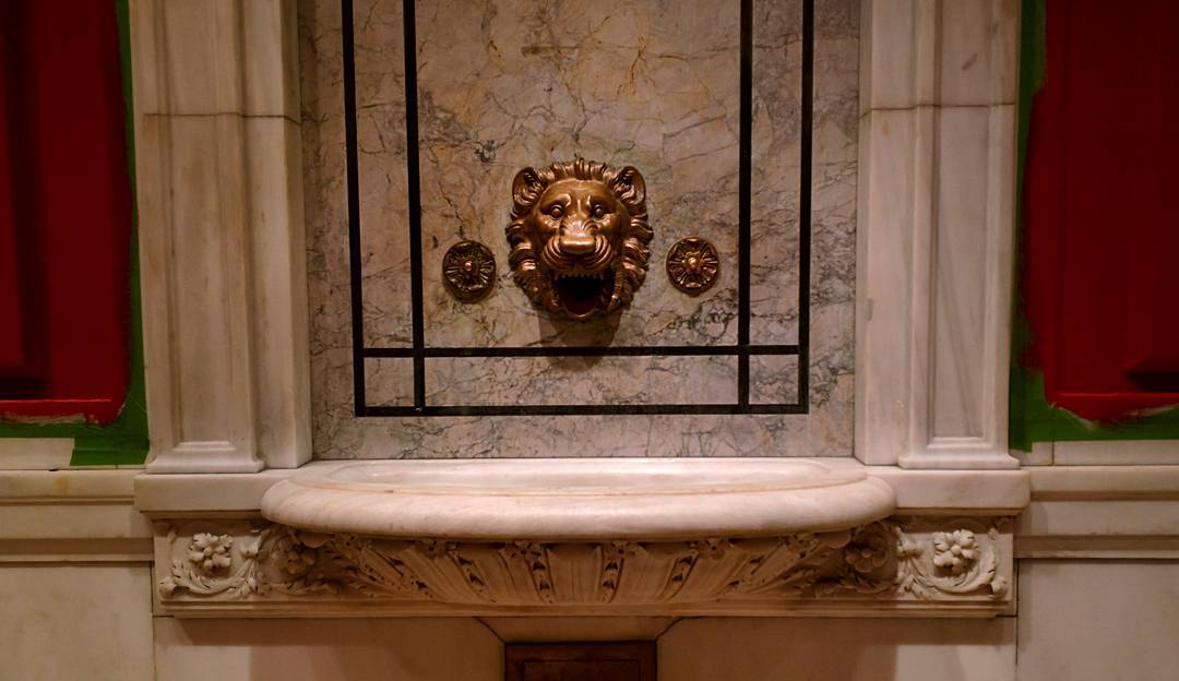 Drinking fountain in New York Public Library