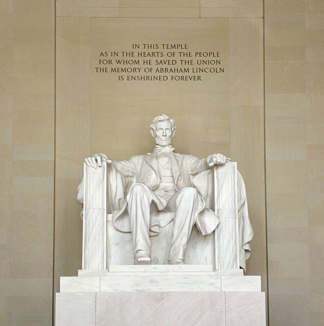 There are lots of great memorials in Washington DC, but this one is probably most well known. #lategram