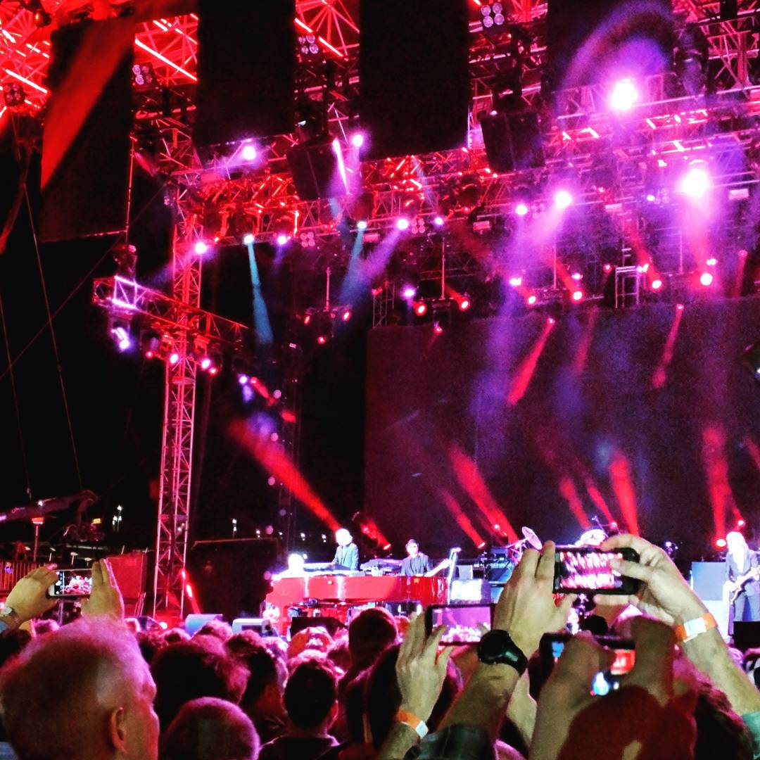 Elton John is on stage! Great event to conclude JavaOne!