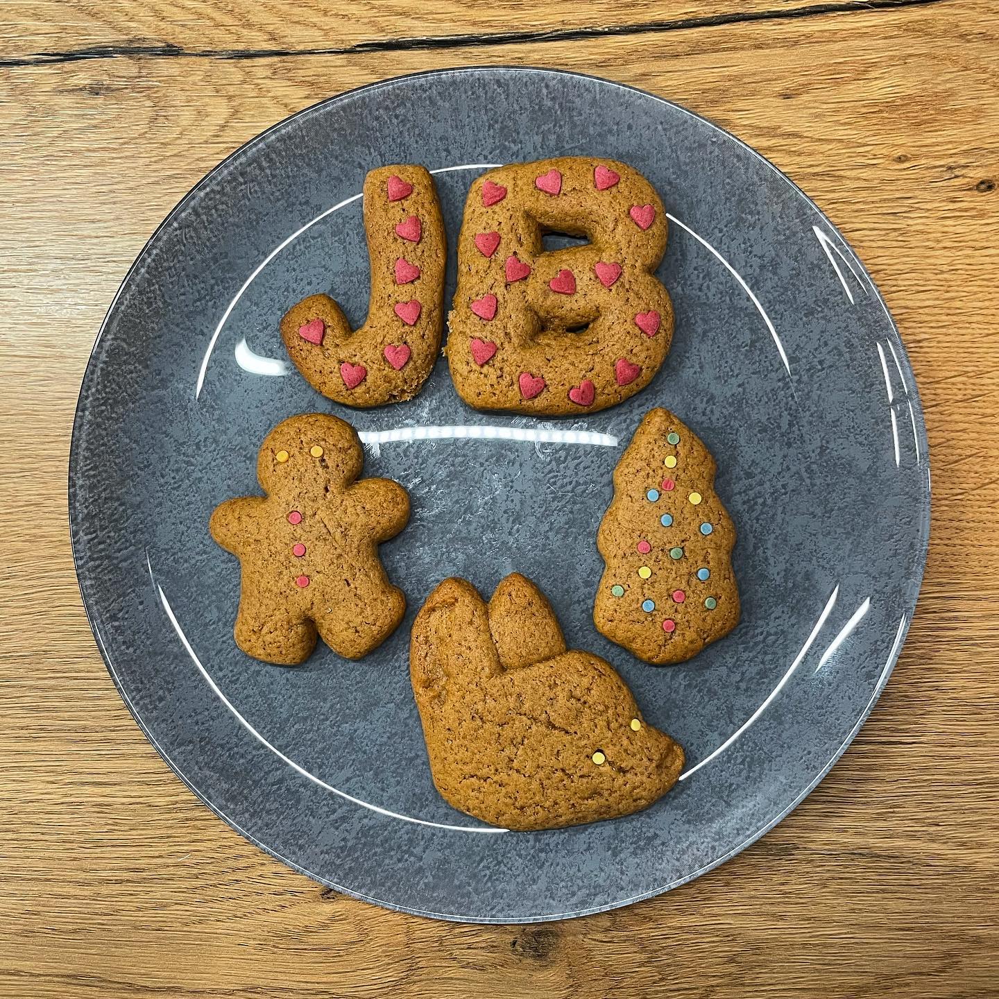 Come to our side, we have cookies. Thanks @jetbrainsde for Christmas presents! #jbevent_2021